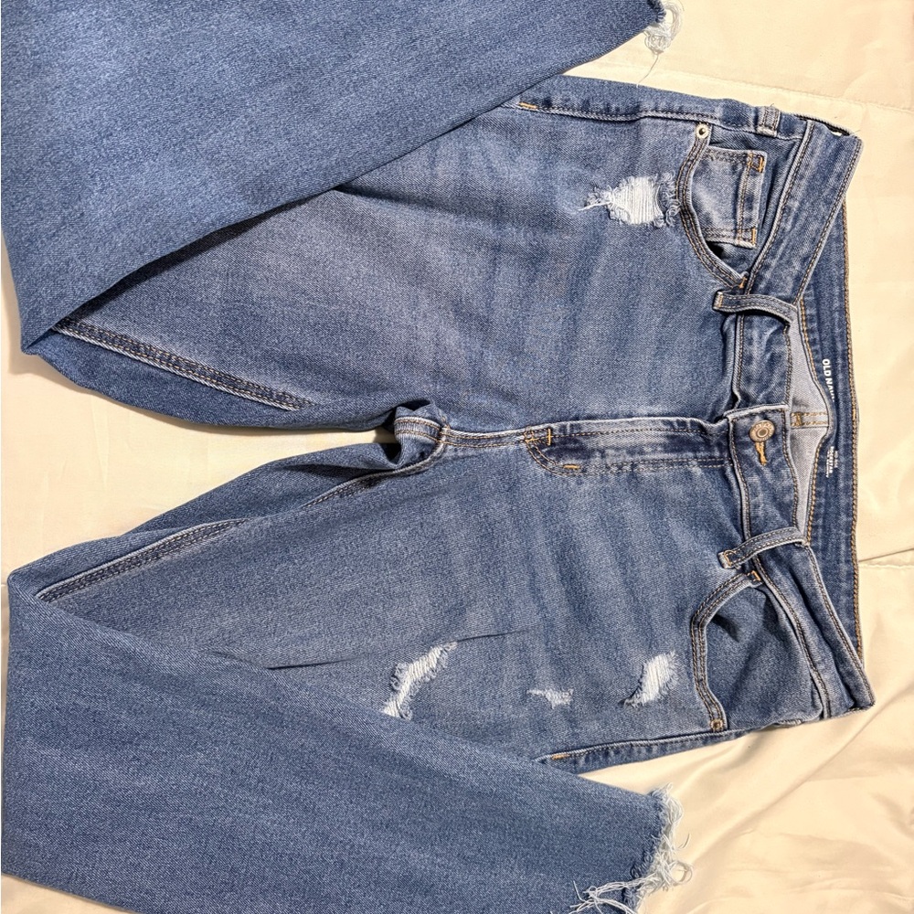 Old Navy Women's Straight Leg Jeans in Blue with Distressed Details